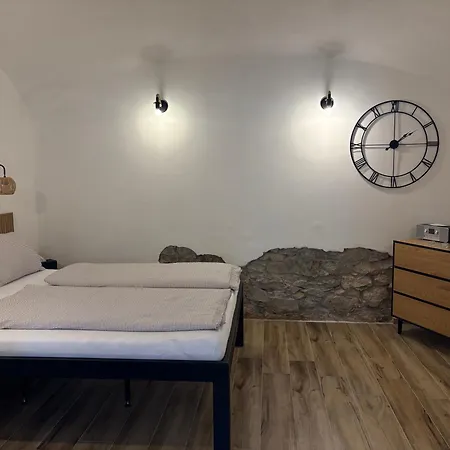 Azyl Na Statku 4